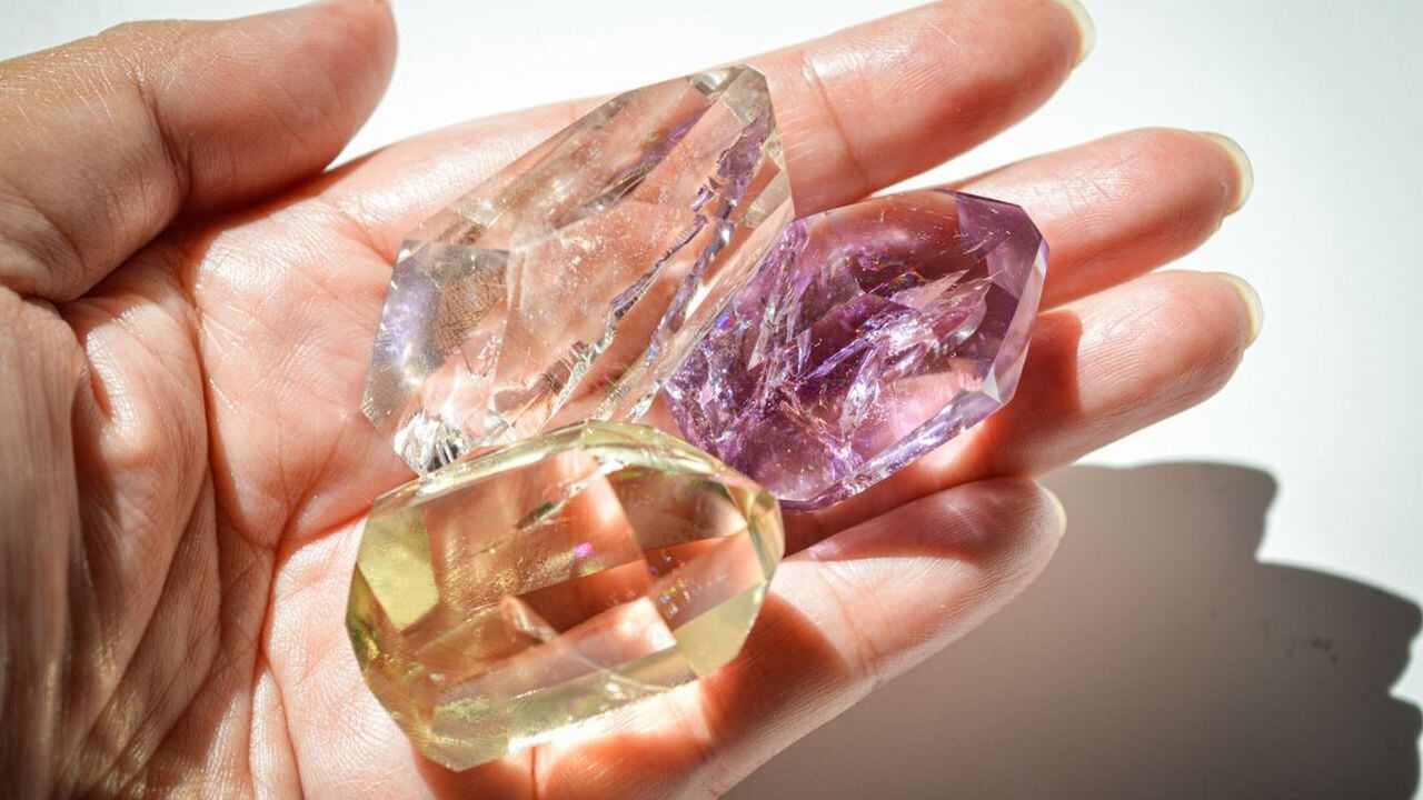 ¿Cómo identificar la autenticidad de los cristales?
